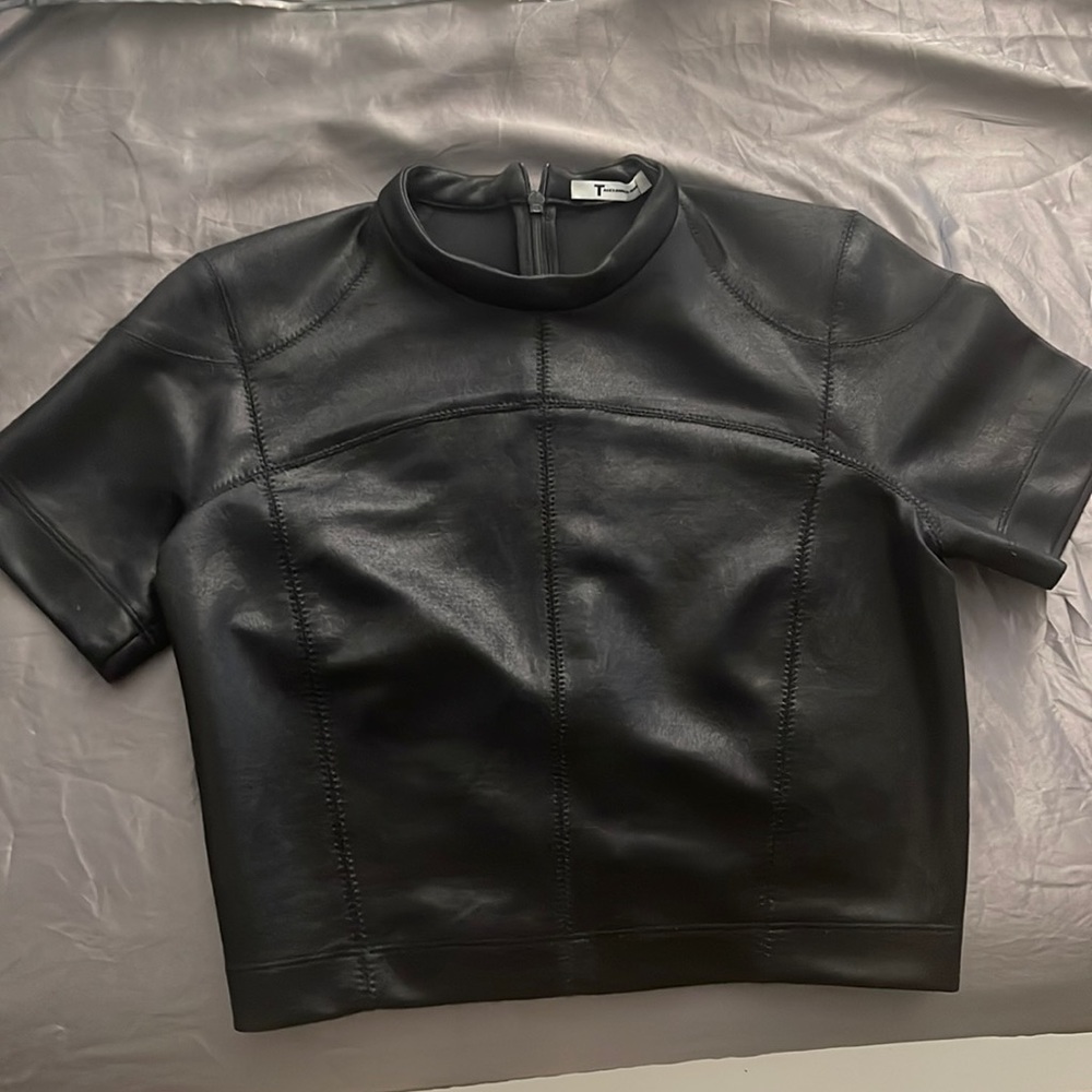 Alexander Wang crop T - authentic, in great condition